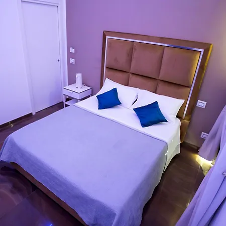 Palazzo 15 *