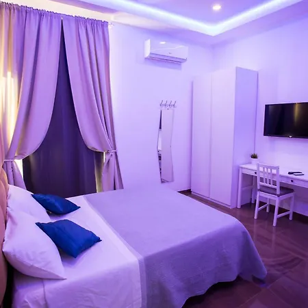 Palazzo 15 Alojamento de Acomodação e Pequeno-almoço Nápoles